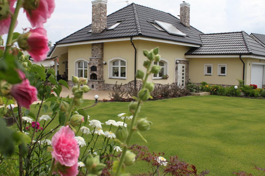 B&B Kamelia Komorniki  Esterno foto