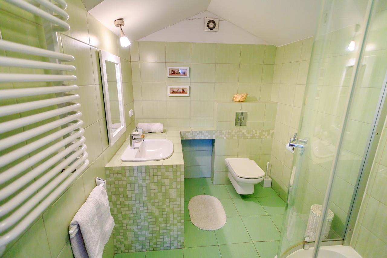 B&B Kamelia Komorniki  Esterno foto