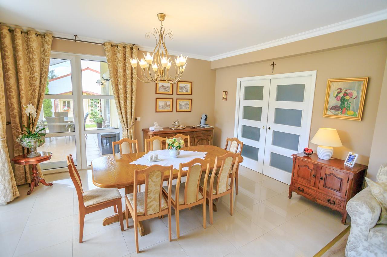 B&B Kamelia Komorniki  Esterno foto